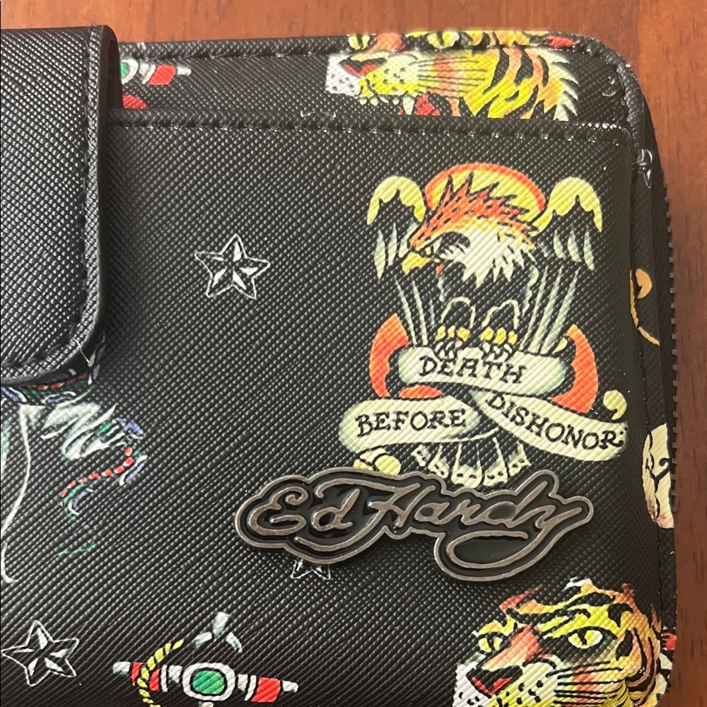 Ed Hardy Black Wallet with Colorful Skull Design - Picture 3 of 8